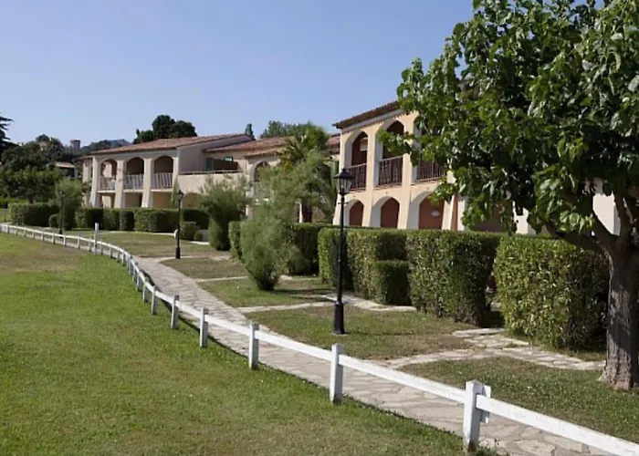 Appt Golfe De Saint-Tropez Proche De La Mer Climatise